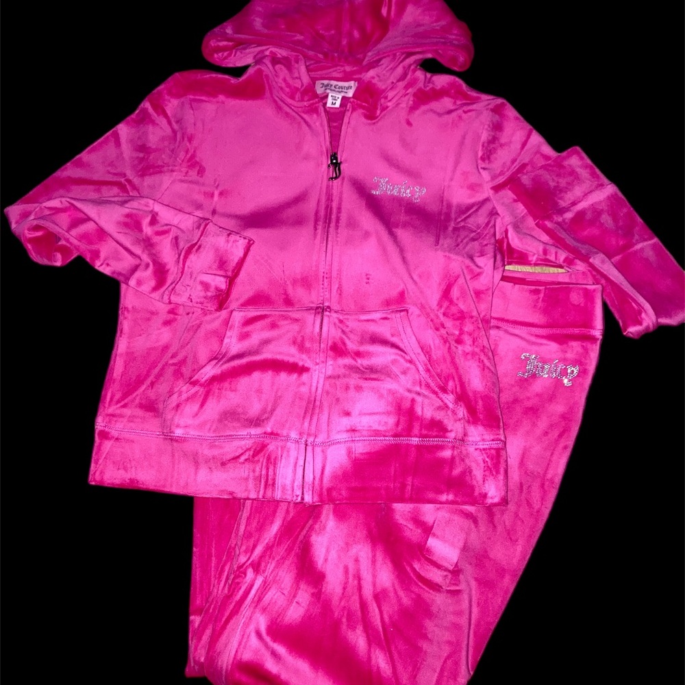Juicy Couture💕Pink Velour Jogger Tracksuit Warmup. New! Rhinestone top & bottom